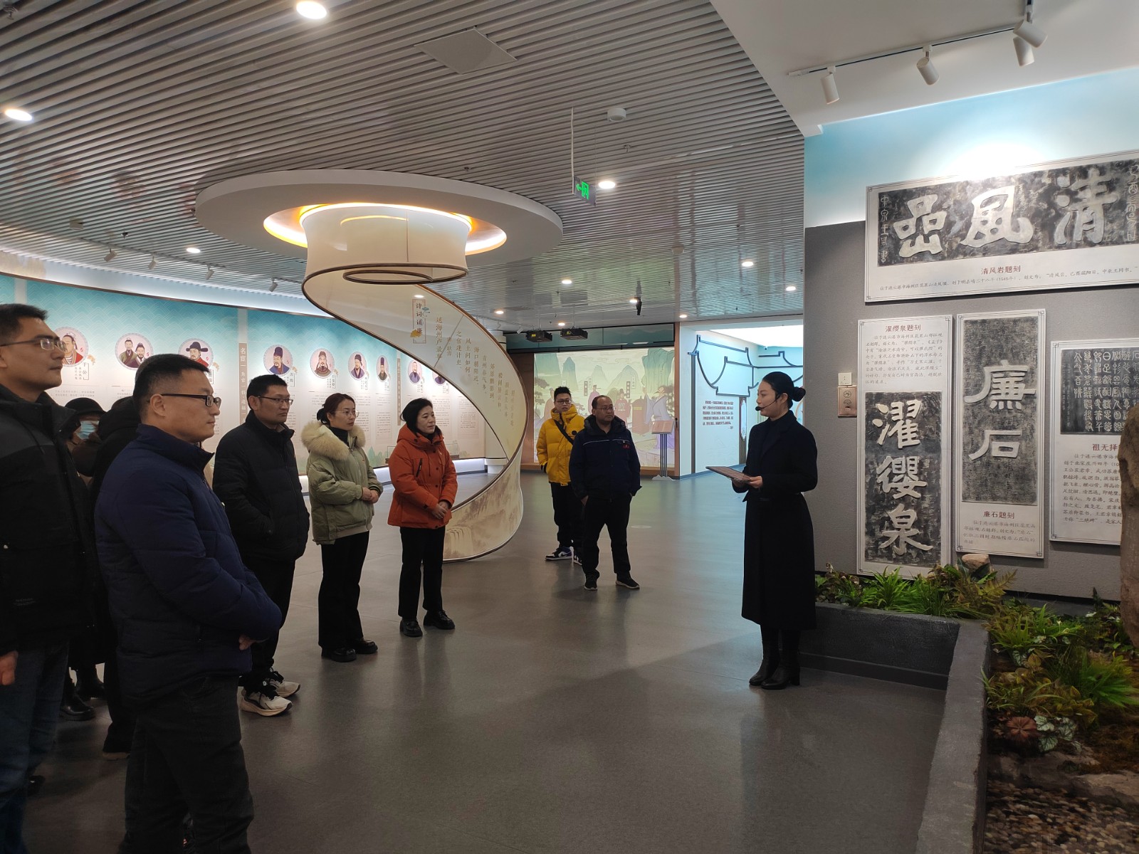 1736318608754 精选3