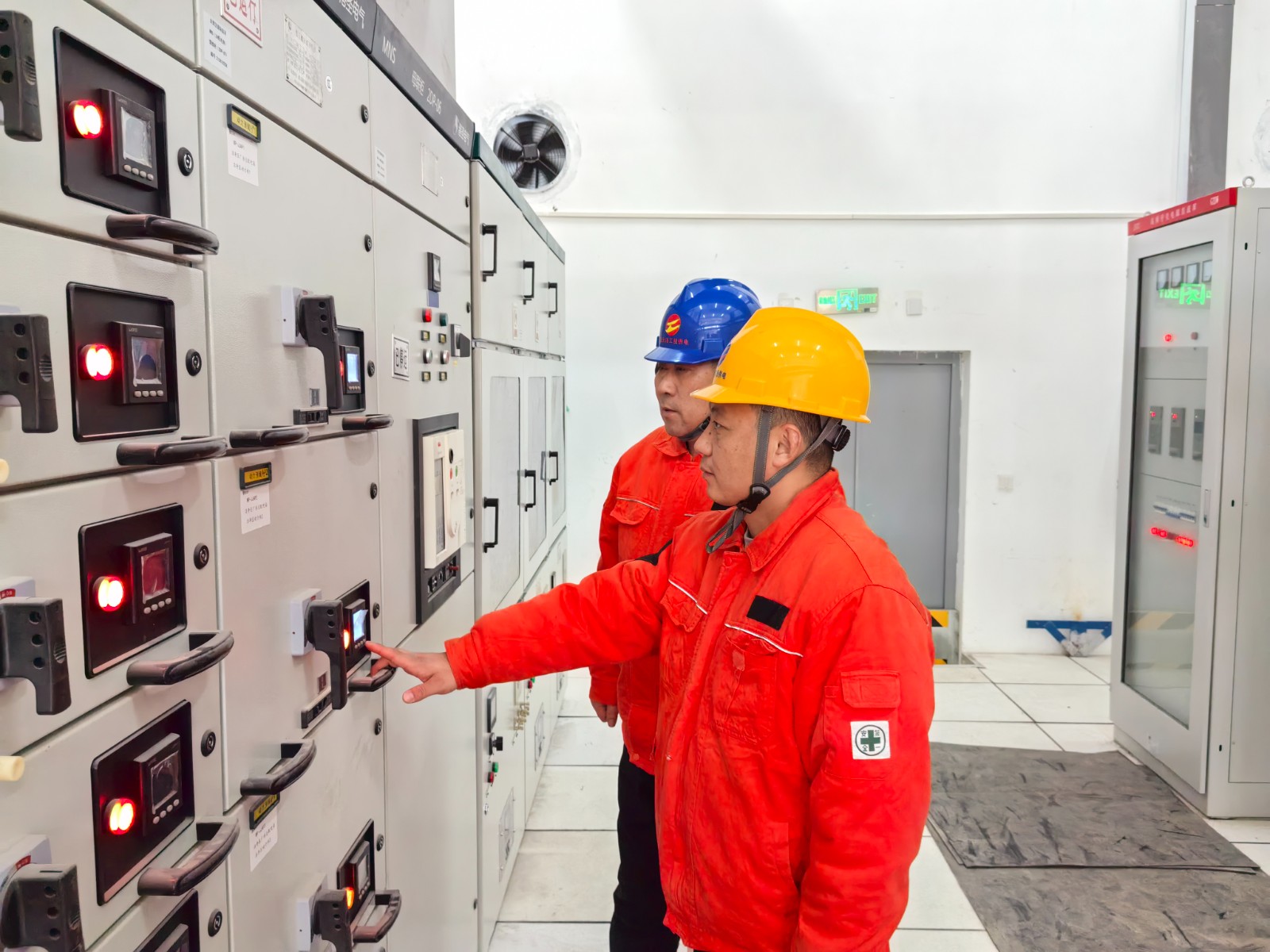 1746001337486 6 变电所巡视